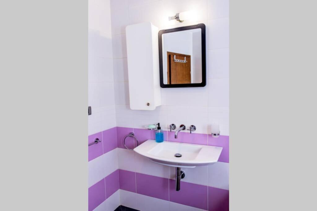 Sea View Apartment Next To Sea Garden And Beach Warna Exterior foto