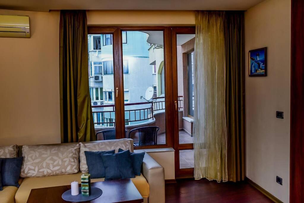 Sea View Apartment Next To Sea Garden And Beach Warna Exterior foto